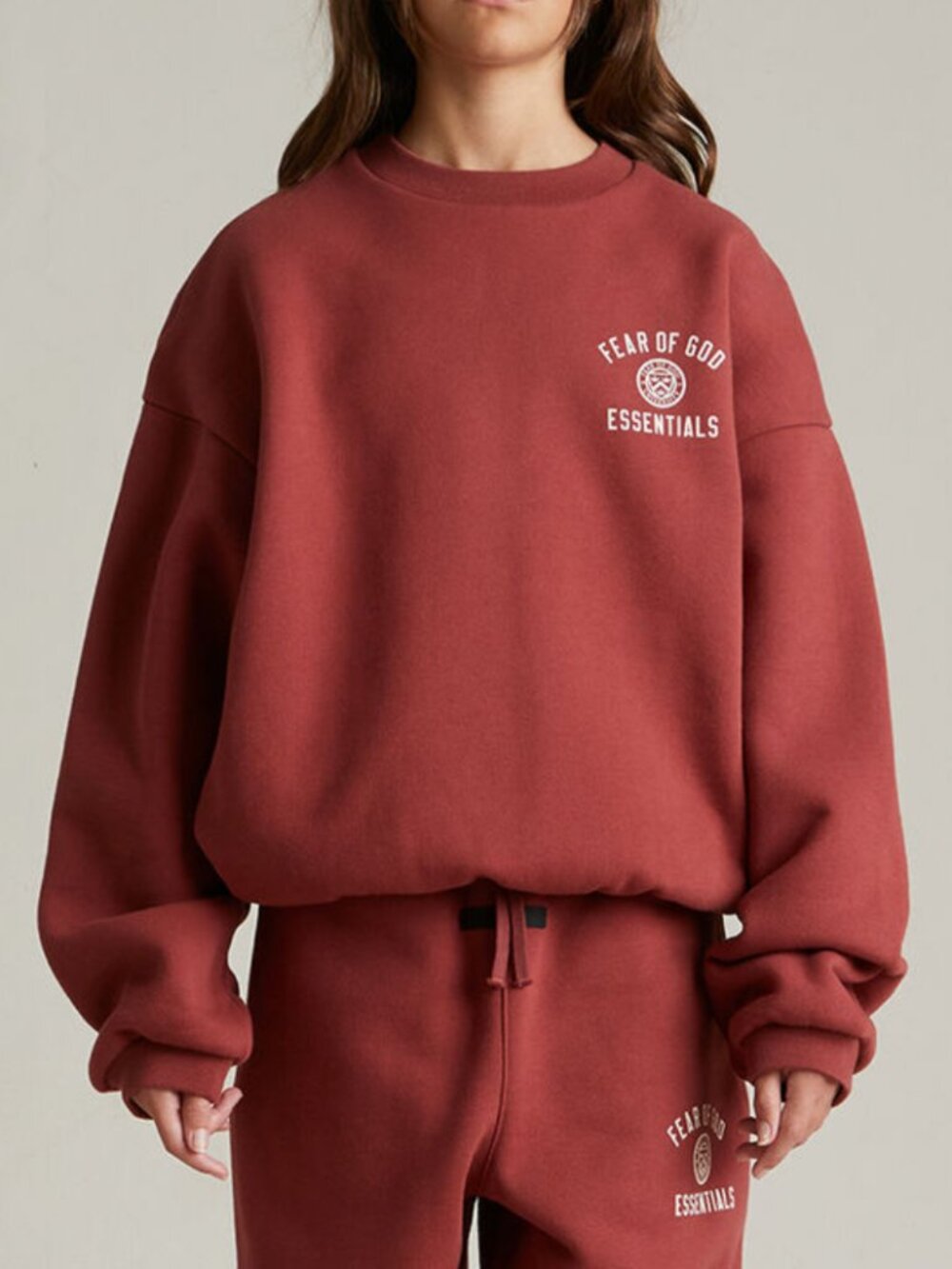 π FEAR OF GOD π ESSENTIALS KIDS UNIVERSITY CREW NECK SWEATSHIRT CRMSON RED 8